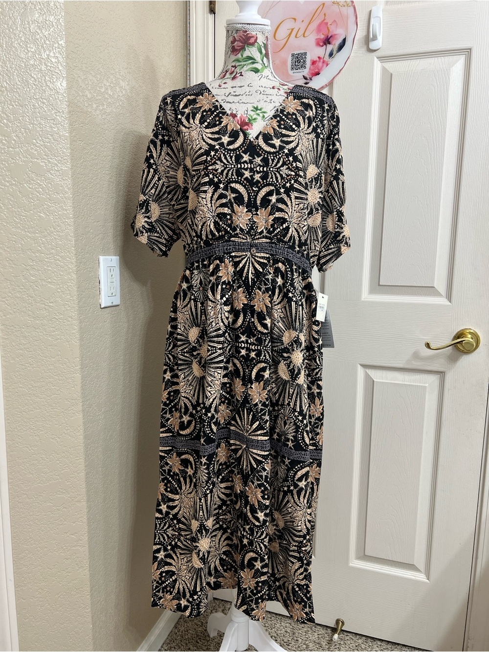 NWT The Good Journey Black Tan Floral Linen Blend Midi Dress Size L